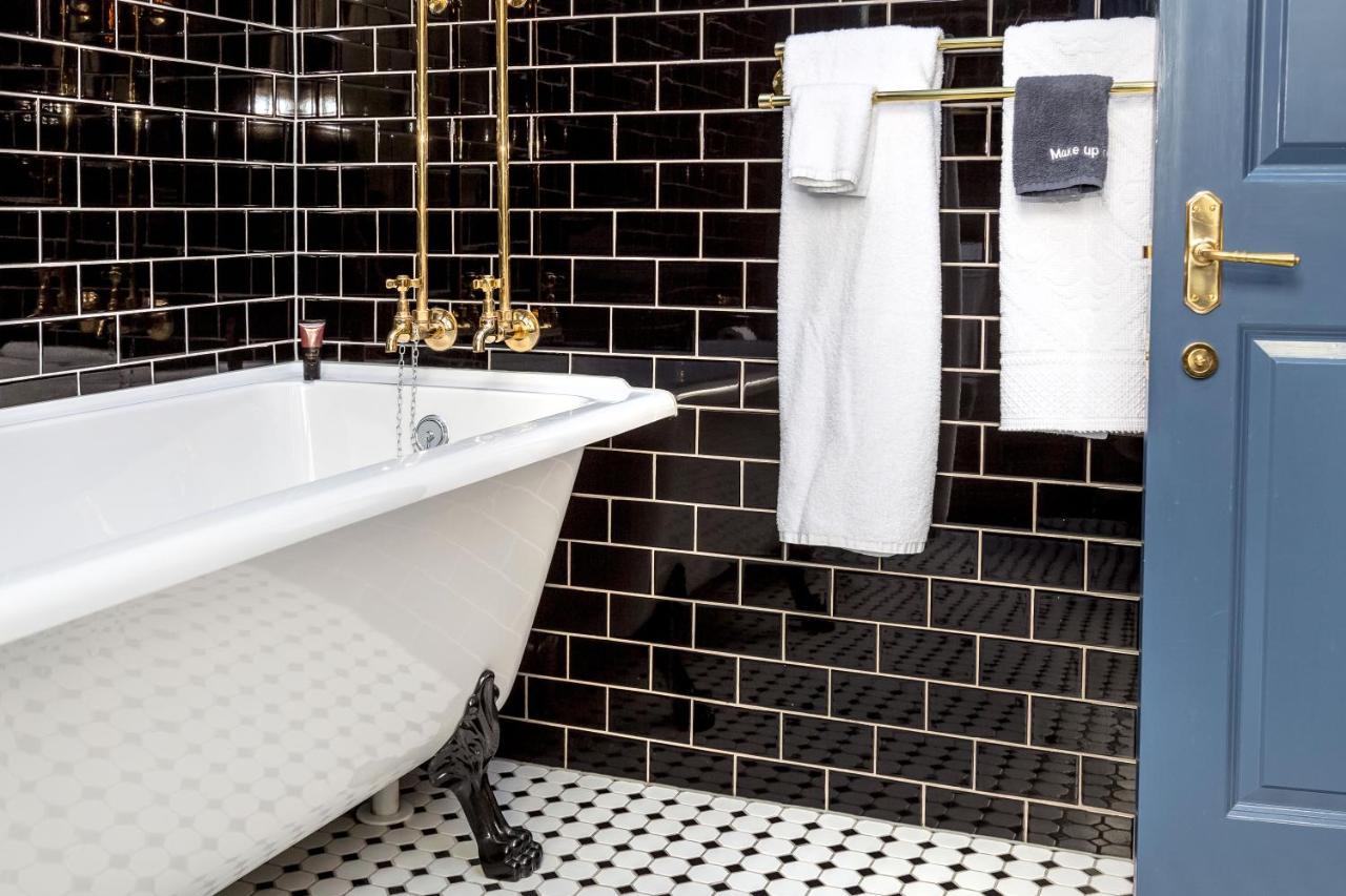 The Royal Hotel Featherston - Boutique Hotel ภายนอก รูปภาพ