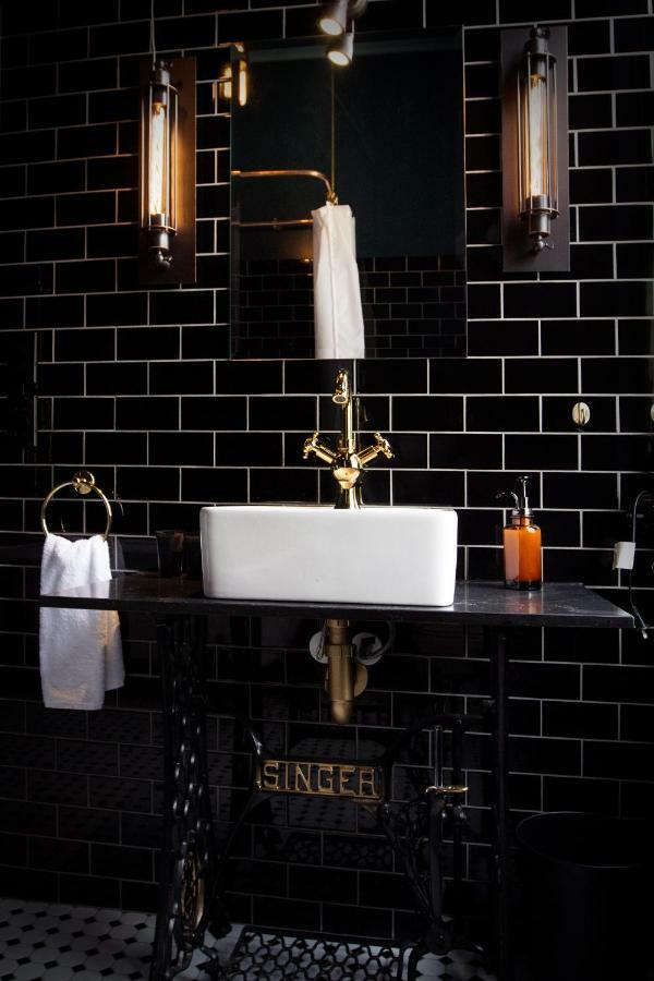 The Royal Hotel Featherston - Boutique Hotel ภายนอก รูปภาพ